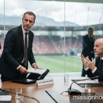 FIFA chao đảo: COO Kevin Lamour rời ghế sau khi chỉ trích kế hoạch 'bán' World Cup của Infantino